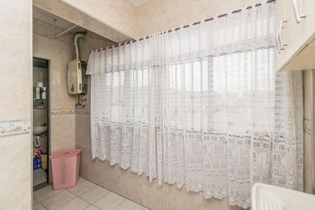 Apartamento à venda com 130m², 3 quartos e 3 vagas Apartamento à venda com 130m², 3 quartos e 3 vagasÁrea de Serviço