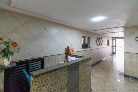 Apartamento à venda com 130m², 3 quartos e 3 vagas Apartamento à venda com 130m², 3 quartos e 3 vagasÁrea comum - Portaria