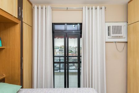 Apartamento à venda com 130m², 3 quartos e 3 vagas Apartamento à venda com 130m², 3 quartos e 3 vagasSuíte