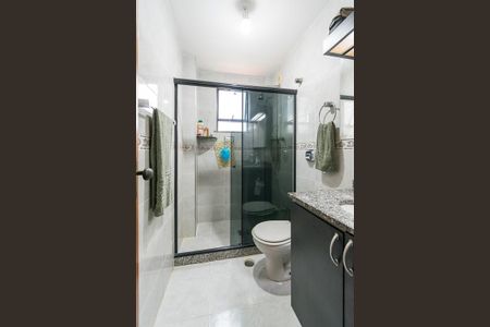 Apartamento à venda com 130m², 3 quartos e 3 vagas Apartamento à venda com 130m², 3 quartos e 3 vagasBanheiro Social