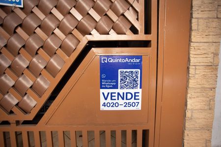 Casa à venda com 145m², 2 quartos e 2 vagas Casa à venda com 145m², 2 quartos e 2 vagasPlaca