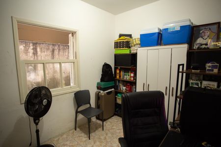 Casa à venda com 145m², 2 quartos e 2 vagas Casa à venda com 145m², 2 quartos e 2 vagasQuarto 1