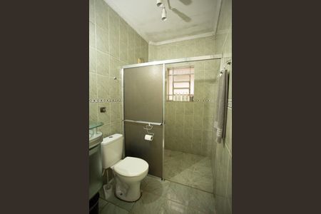 Casa à venda com 145m², 2 quartos e 2 vagas Casa à venda com 145m², 2 quartos e 2 vagasBanheiro