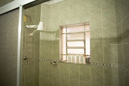 Casa à venda com 145m², 2 quartos e 2 vagas Casa à venda com 145m², 2 quartos e 2 vagasBanheiro