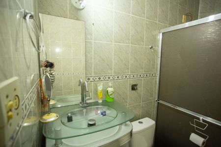 Casa à venda com 145m², 2 quartos e 2 vagas Casa à venda com 145m², 2 quartos e 2 vagasBanheiro