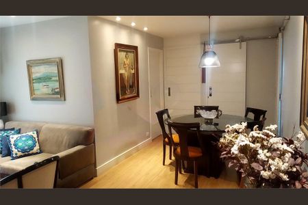 Apartamento à venda com 66m², 2 quartos e 1 vaga