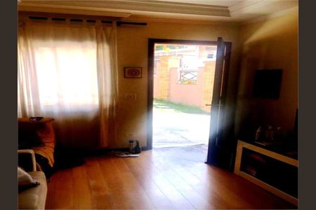 Casa à venda com 70m², 2 quartos e 1 vaga