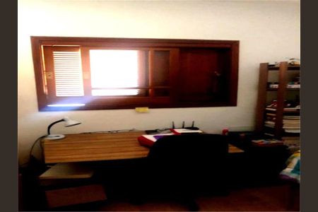 Casa à venda com 70m², 2 quartos e 1 vaga