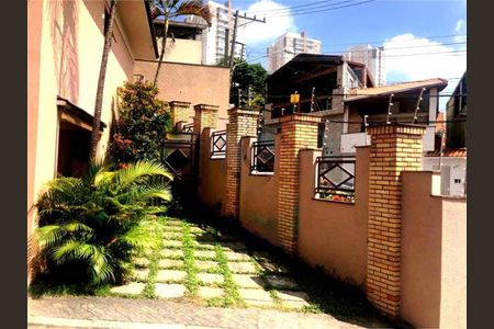 Casa à venda com 70m², 2 quartos e 1 vaga