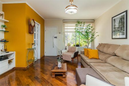 Casa à venda com 131m², 3 quartos e 3 vagas