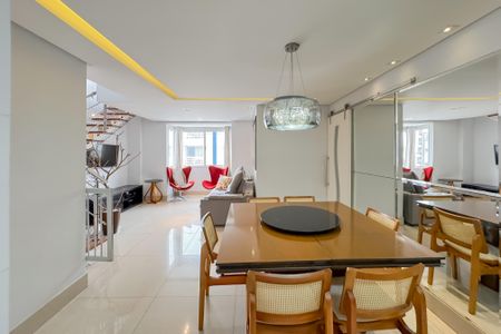 Apartamento à venda com 155m², 2 quartos e 2 vagasSala