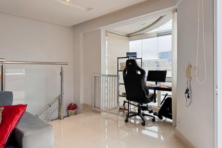 Apartamento à venda com 155m², 2 quartos e 2 vagasCobertura - Sala