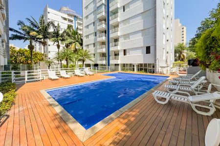 Apartamento à venda com 155m², 2 quartos e 2 vagasÁrea comum - Piscina