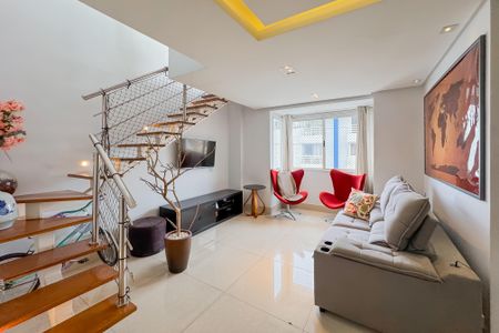 Apartamento à venda com 155m², 2 quartos e 2 vagasSala