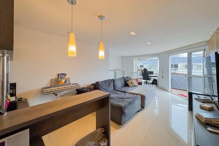 Apartamento à venda com 155m², 2 quartos e 2 vagasCobertura - Sala