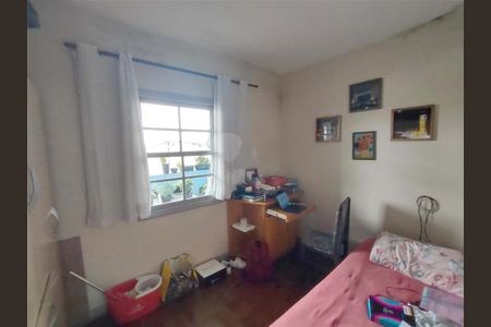 Casa à venda com 130m², 5 quartos e sem vaga