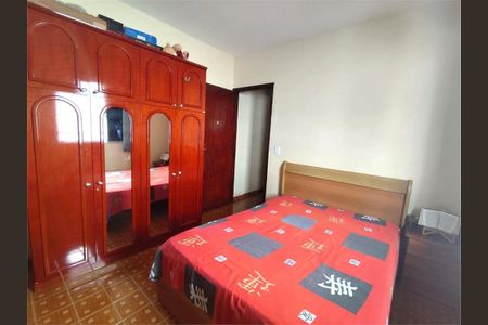 Casa à venda com 160m², 4 quartos e 1 vaga