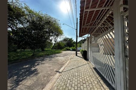 Casa à venda com 203m², 3 quartos e 2 vagas