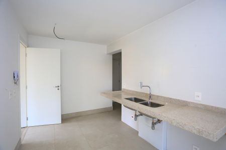 Apartamento à venda com 230m², 4 quartos e 4 vagasCozinha