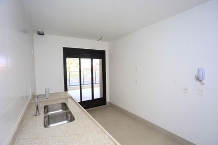 Apartamento à venda com 230m², 4 quartos e 4 vagasCozinha