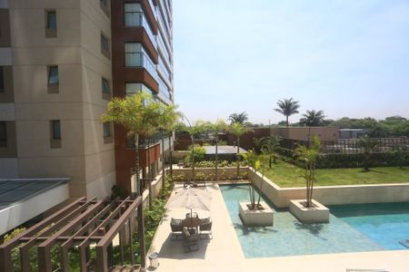 Apartamento à venda com 230m², 4 quartos e 4 vagasVista da Suíte 3