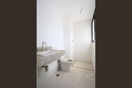 Apartamento à venda com 230m², 4 quartos e 4 vagasBanheiro da Suíte 3