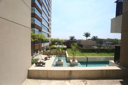 Apartamento à venda com 230m², 4 quartos e 4 vagasVista da Suíte 2