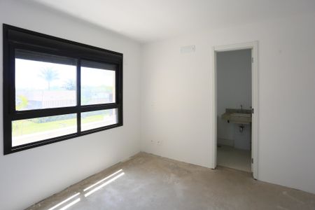 Apartamento à venda com 230m², 4 quartos e 4 vagasSuíte 2