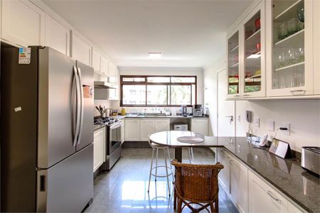 Apartamento à venda com 413m², 3 quartos e 4 vagas