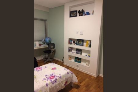 Apartamento à venda com 180m², 4 quartos e 1 vaga