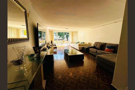 Casa à venda com 300m², 3 quartos e 4 vagas