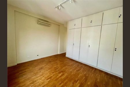 Apartamento à venda com 211m², 3 quartos e 2 vagas