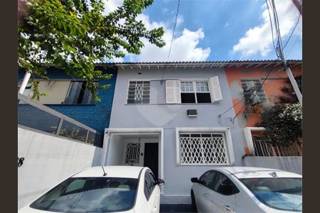 Casa à venda com 140m², 3 quartos e 2 vagas