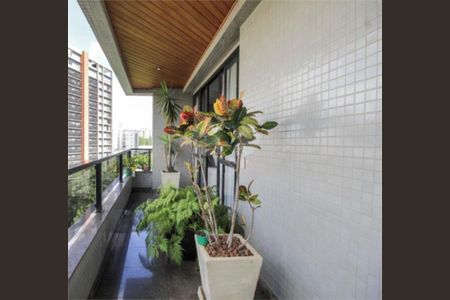 Apartamento à venda com 190m², 3 quartos e 3 vagas
