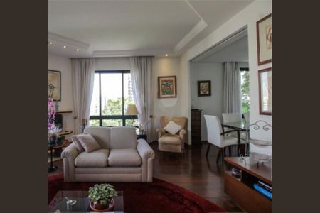 Apartamento à venda com 198m², 4 quartos e 3 vagas