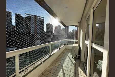 Apartamento à venda com 97m², 3 quartos e 3 vagas