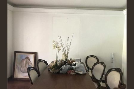 Apartamento à venda com 216m², 3 quartos e 2 vagas