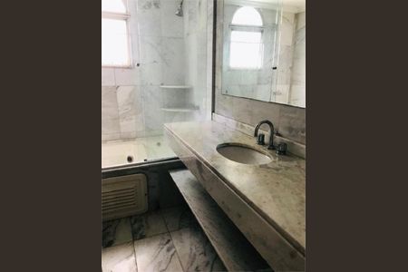 Apartamento à venda com 216m², 3 quartos e 2 vagas