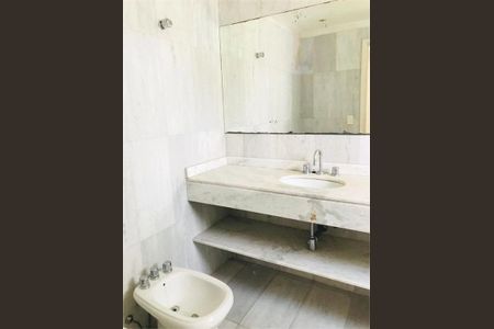 Apartamento à venda com 216m², 3 quartos e 2 vagas