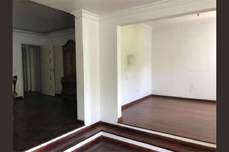 Apartamento à venda com 216m², 3 quartos e 2 vagas