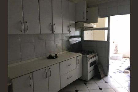 Apartamento à venda com 216m², 3 quartos e 2 vagas