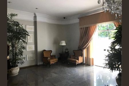 Apartamento à venda com 216m², 3 quartos e 2 vagas