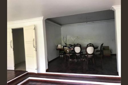Apartamento à venda com 216m², 3 quartos e 2 vagas