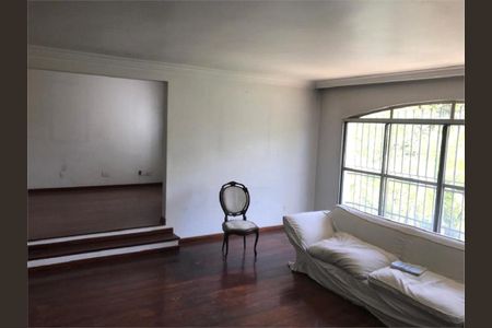 Apartamento à venda com 216m², 3 quartos e 2 vagas