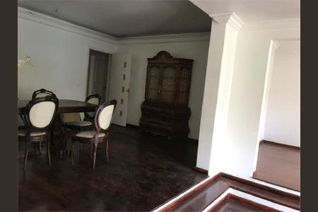 Apartamento à venda com 216m², 3 quartos e 2 vagas