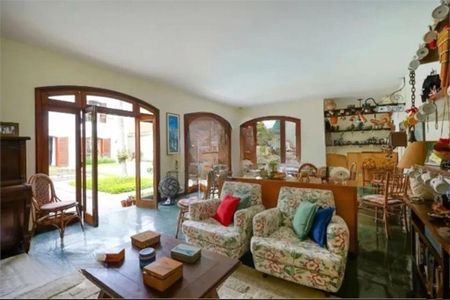 Casa à venda com 576m², 4 quartos e 8 vagas