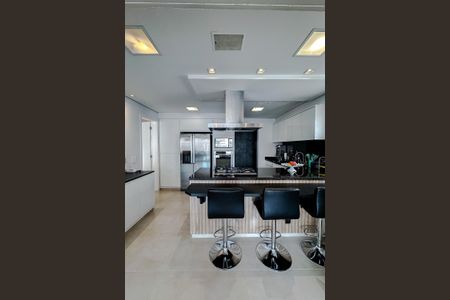 Apartamento à venda com 204m², 3 quartos e 4 vagas Apartamento à venda com 204m², 3 quartos e 4 vagasCozinha