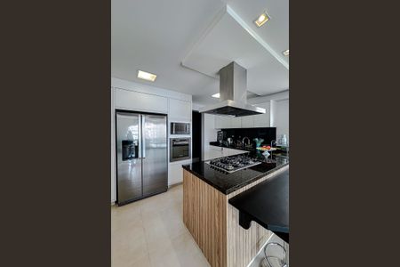 Apartamento à venda com 204m², 3 quartos e 4 vagas Apartamento à venda com 204m², 3 quartos e 4 vagasCozinha