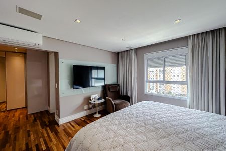 Apartamento à venda com 204m², 3 quartos e 4 vagas Apartamento à venda com 204m², 3 quartos e 4 vagasSuíte 2