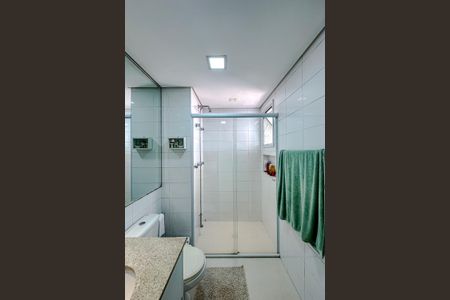 Apartamento à venda com 204m², 3 quartos e 4 vagas Apartamento à venda com 204m², 3 quartos e 4 vagasBanheiro da Suíte 1